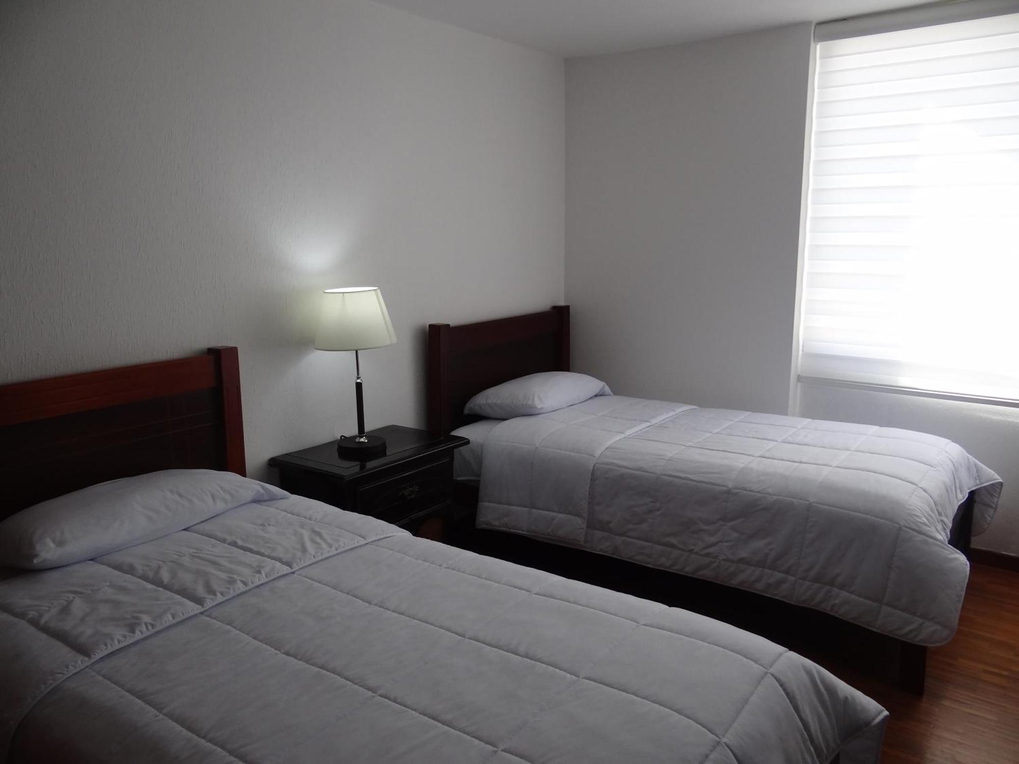 Hotel Altura & Quito