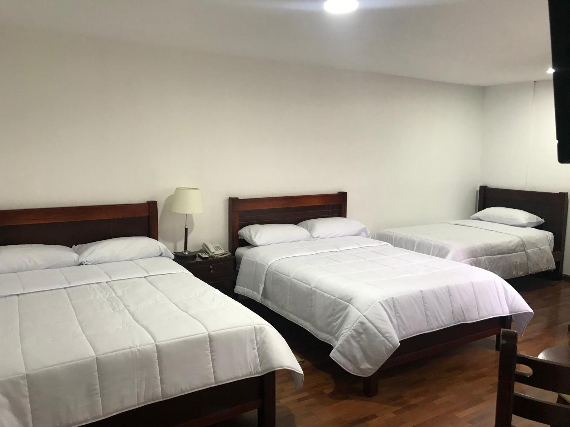 Hotel Altura &
